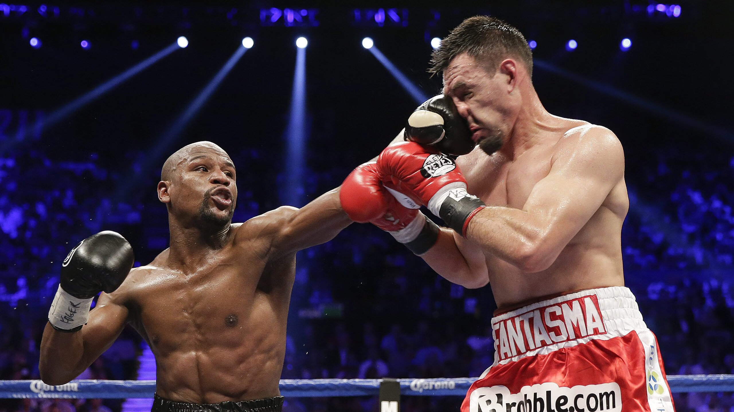 _未来运动机器人：智能助力运动训练_，未来多功能机器人