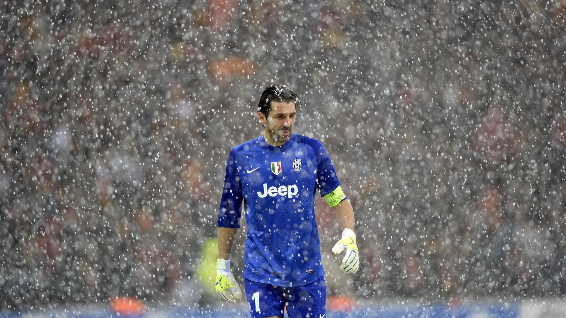 意大利男子4x100米接力队获得铜牌，意大利接力冠军